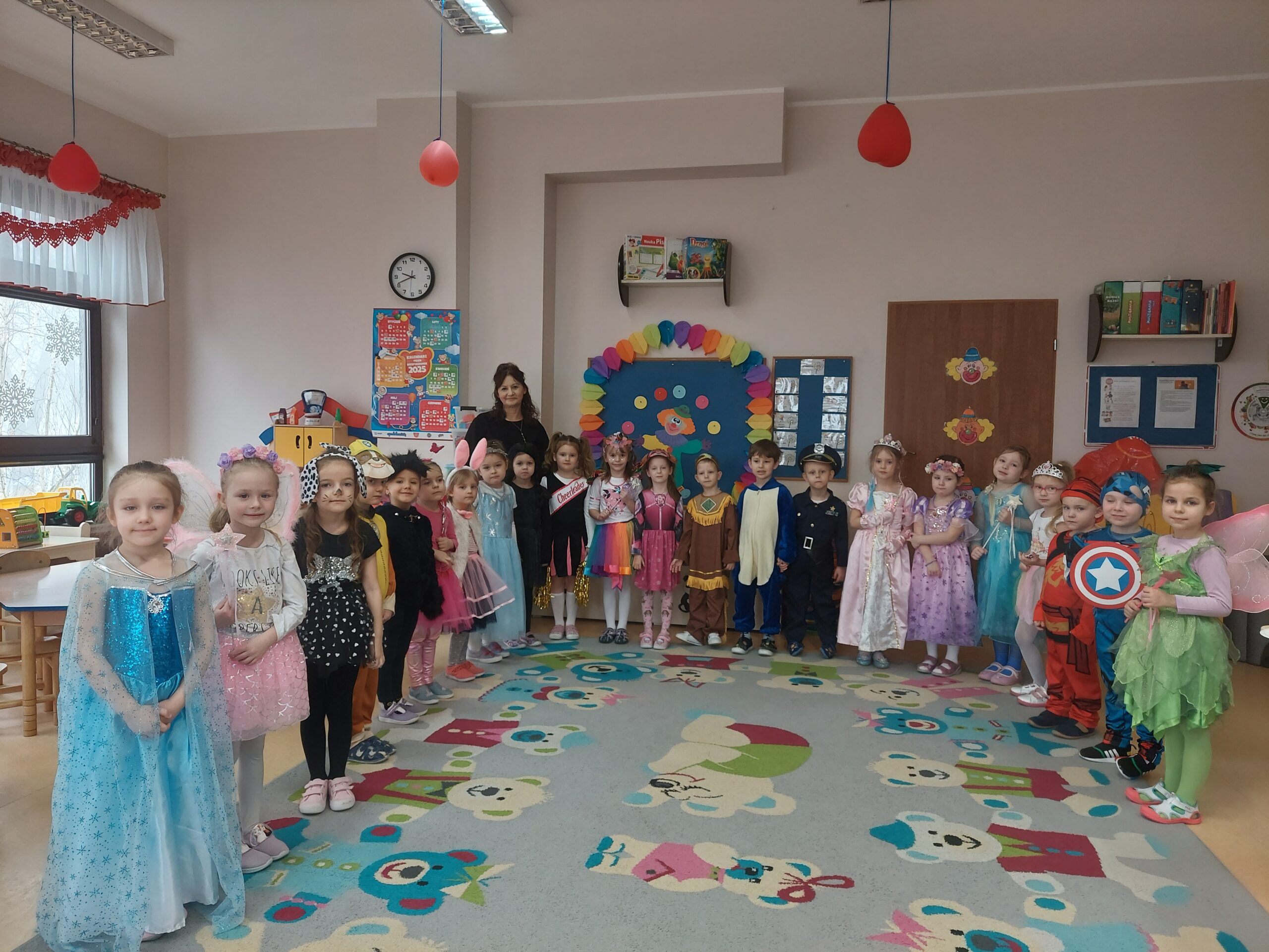 Grupa Stokrotki na Balu Karnawałowym